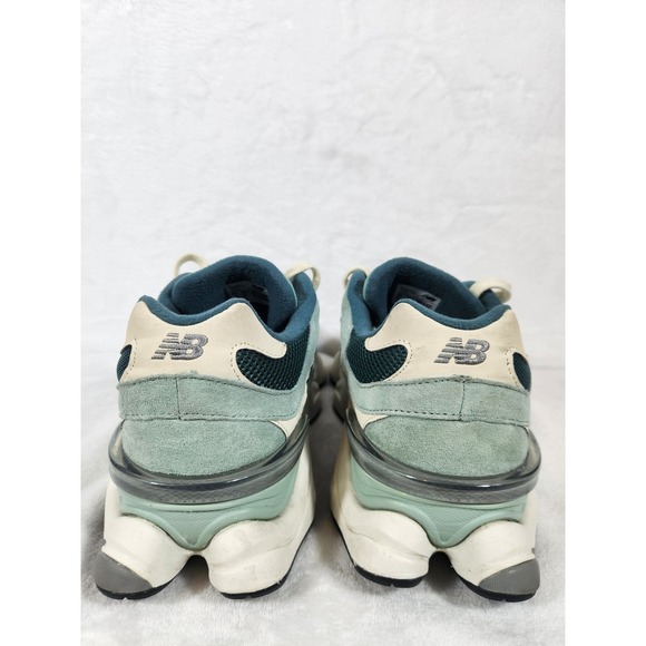 New Balance 9060 New Spruce Salt Marsh Green M 9.5 / W 11 U9060FG Sneakers - Picture 6 of 12